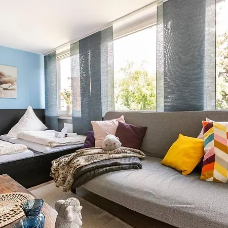 - Heavenly In The Heart Of - 2 Mins Hbf Station - Big Tv & Working Space & Netflix - Apartamento *