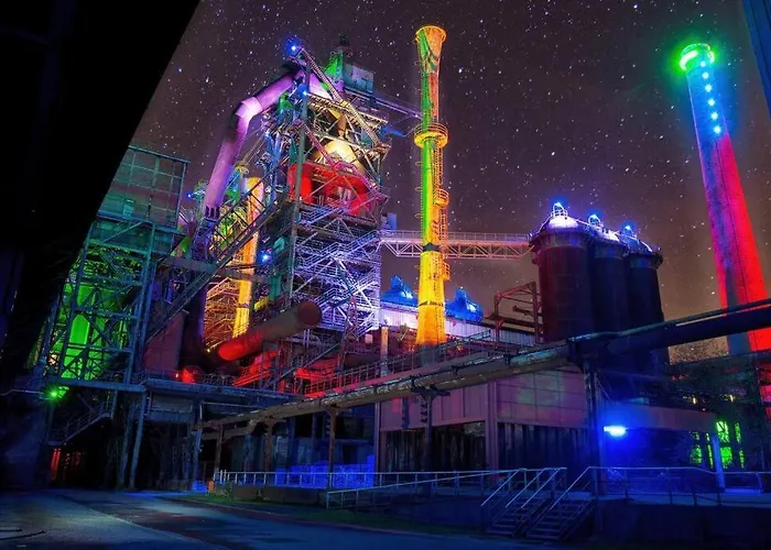 - Heavenly In The Heart Of - 2 Mins Hbf Station - Big Tv & Working Space & Netflix - *